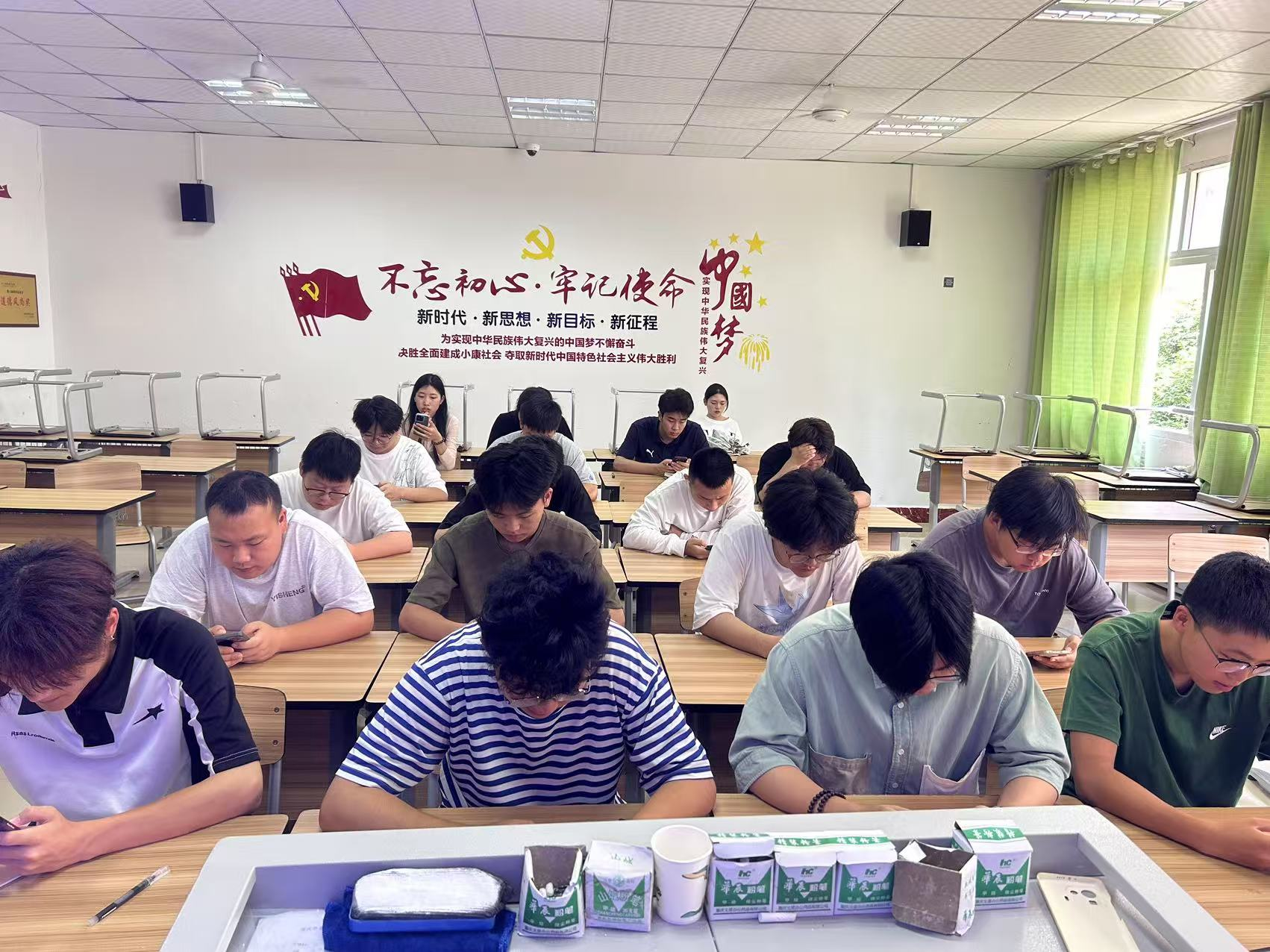 图片1.png
